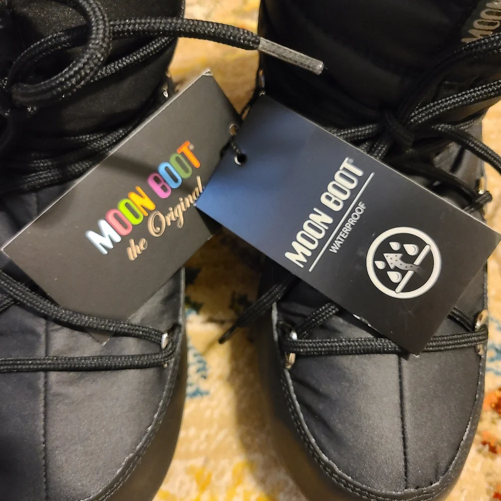 MOON BOOTS Black Nylon Low Moon Boot - Picture 6 of 12